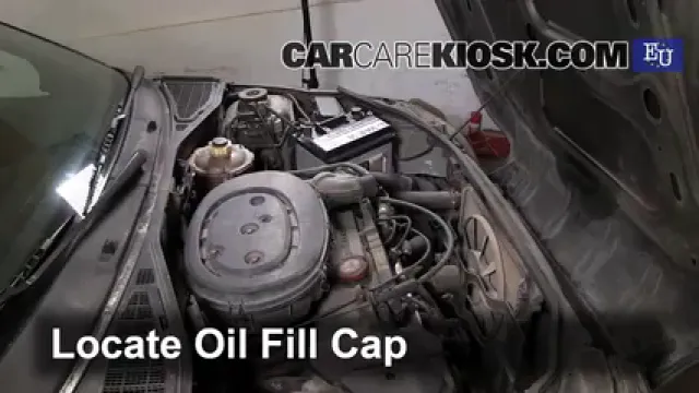 1992 Renault Clio RT 1.4L 4 Cyl. Aceite Agregar aceite
